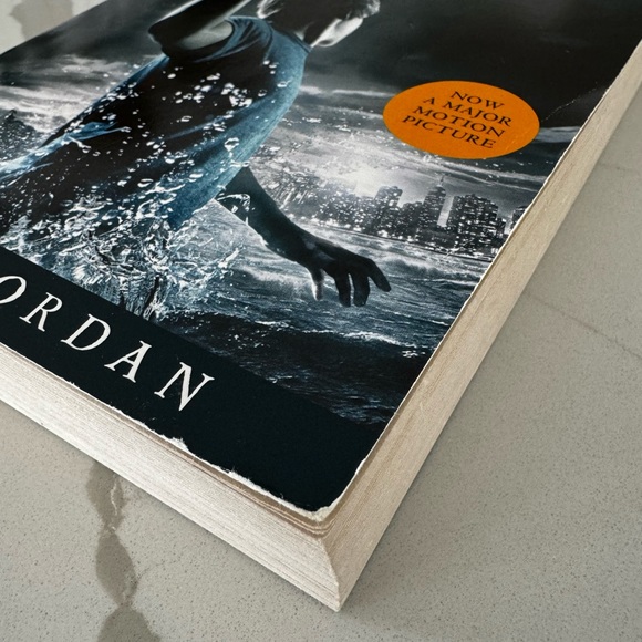 Percy Jackson book #1 - Picture 4 of 4